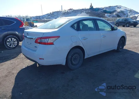 2014 Nissan Sentra S z USA, uszkodzony, nr VIN 3N1AB7AP7EY317843